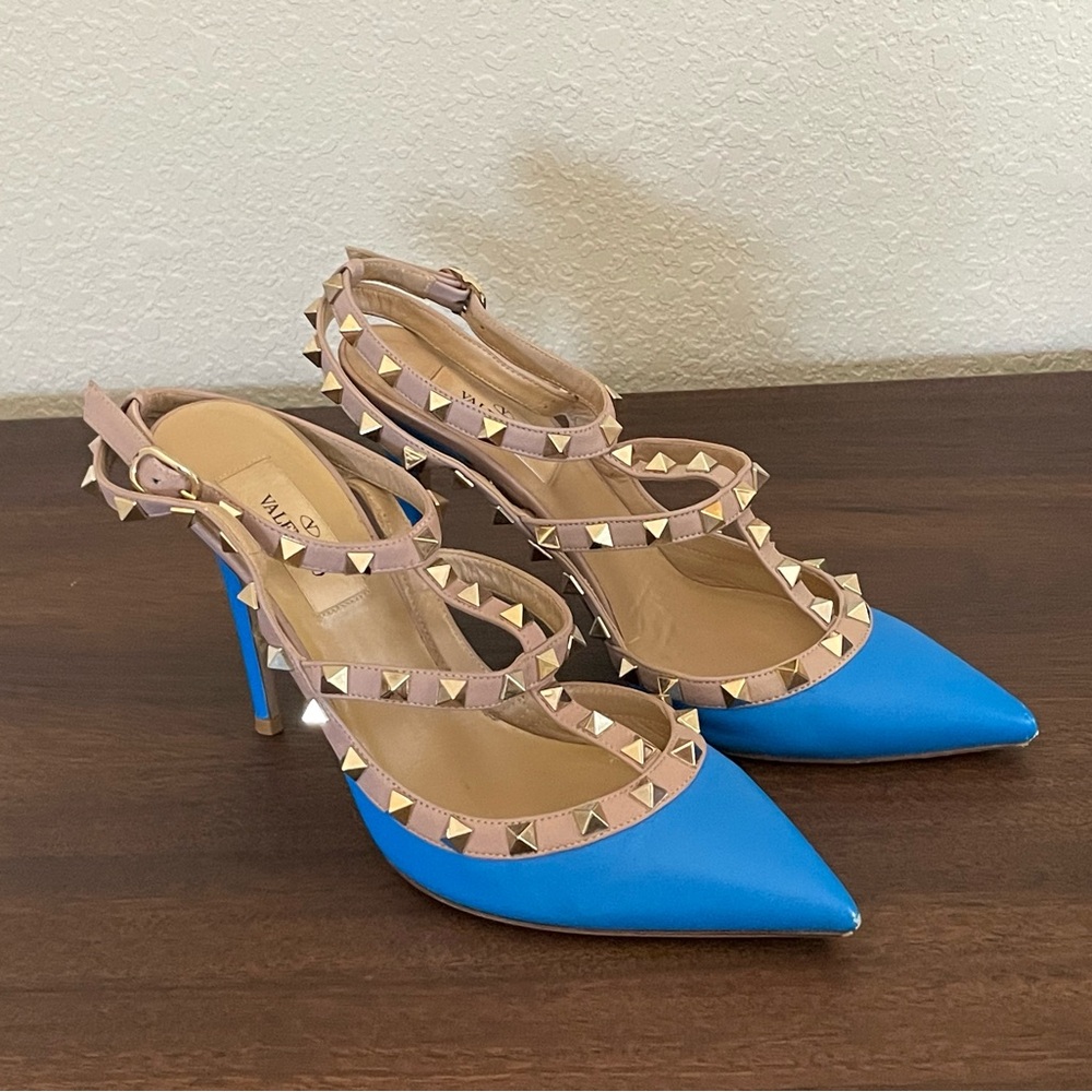 Valentino Studded pumps bright blue 37,5